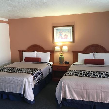 Casa Lemus Inn راتون المظهر الخارجي الصورة